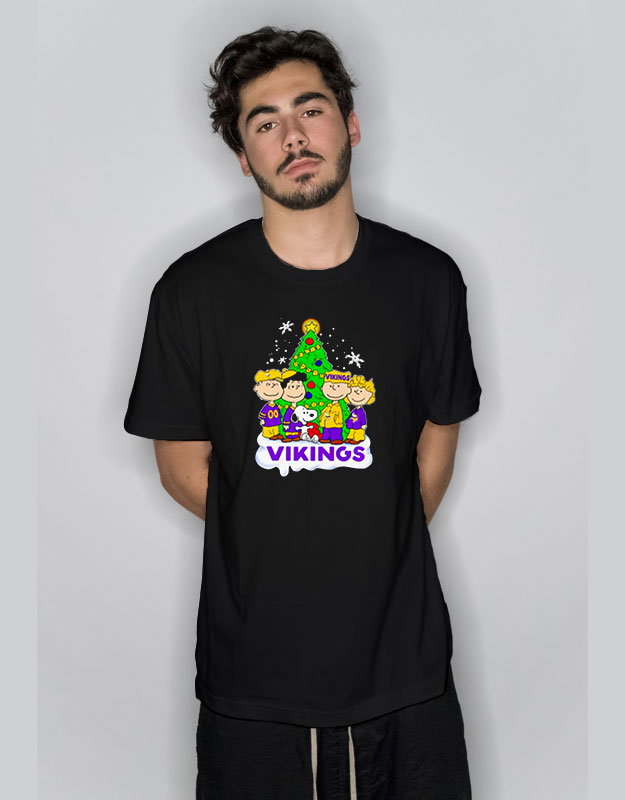 Snoopy Dnd Friends Minnesota Vikings Christmas T Shirt